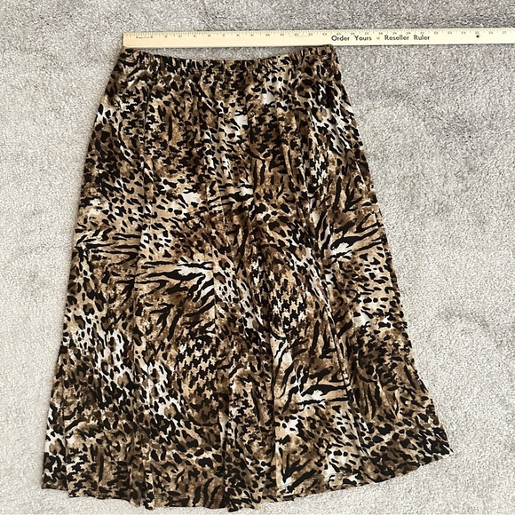 JM Collection Brown Animal Print Skirt – Size L, Flared, 30” Long, Stretch Waist - Picture 4 of 5
